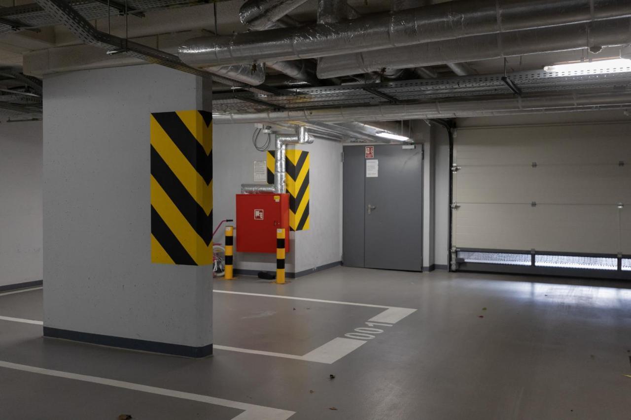 Warsaw Ulrychow Apartment With Parking By Renters Buitenkant foto